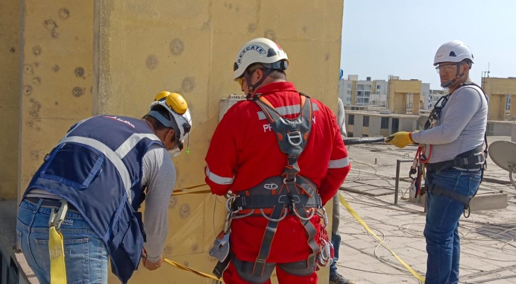 ¿Por qué son esenciales las pruebas no destructivas en estructuras? 